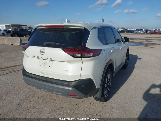 JN8BT3BA0PW430887 Nissan Rogue Sv Fwd