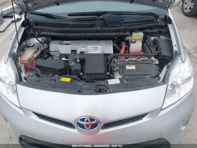 JTDKN3DU8F0431901 Toyota Prius Three