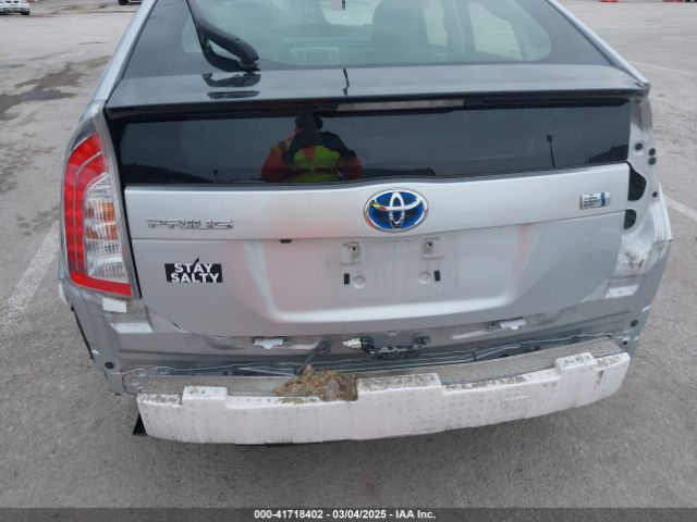 JTDKN3DU8F0431901 Toyota Prius Three