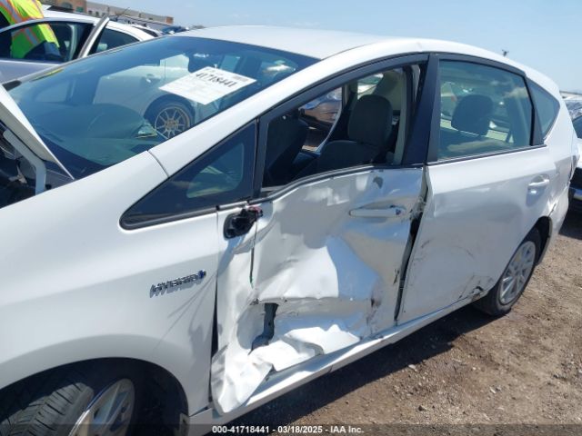 JTDZN3EU5E3311841 Toyota Prius V Three