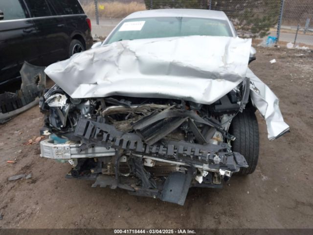 3FA6P0LU3JR141401 Ford Fusion Hybrid Se