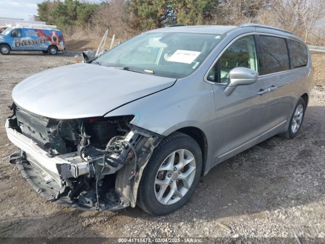 2C4RC1EG7JR121562 Chrysler Pacifica Touring L Plus