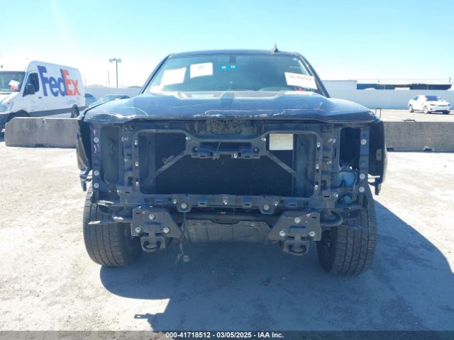 3GCUKREC5JG571323 Chevrolet Silverado 1500 1lt