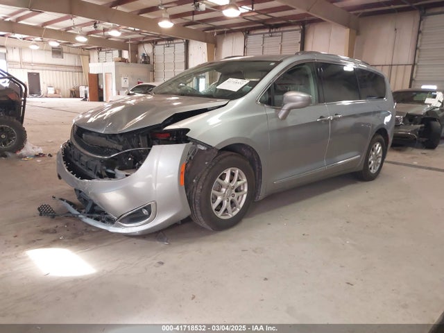 Chrysler Pacifica Touring L 2020 2C4RC1BG0LR165863 Image 2