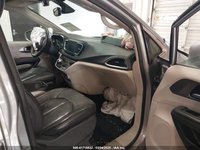 Chrysler Pacifica Touring L 2020 2C4RC1BG0LR165863 Image 5