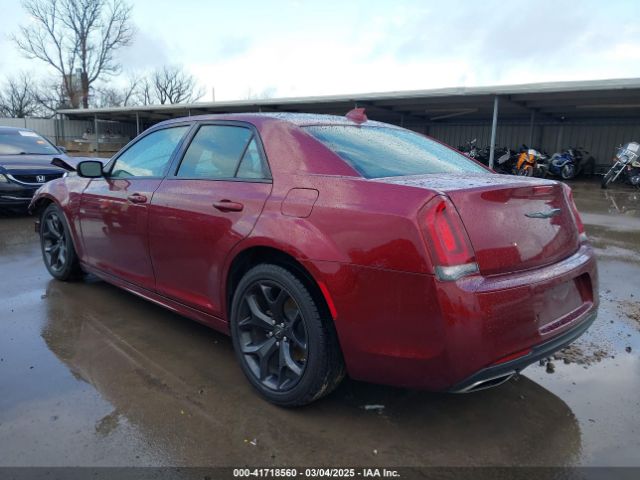2022 CHRYSLER 300 2C3CCADG0NH221834 Photo 2