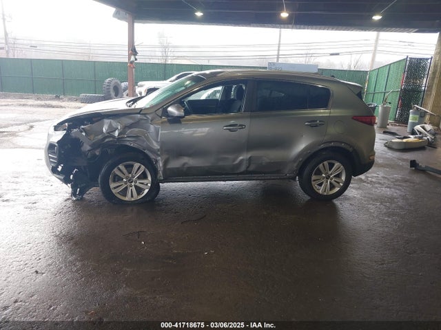 KNDPMCAC5K7607602 KIA Sportage Lx