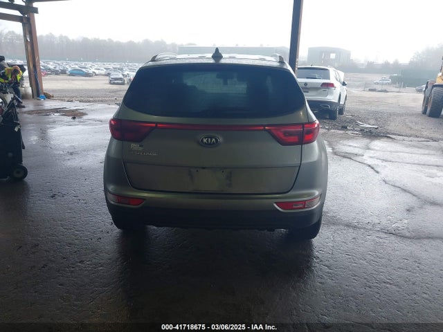 KNDPMCAC5K7607602 KIA Sportage Lx