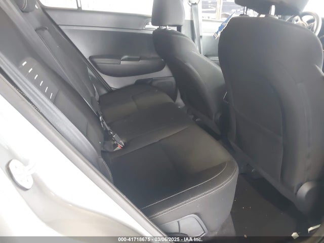 KNDPMCAC5K7607602 KIA Sportage Lx