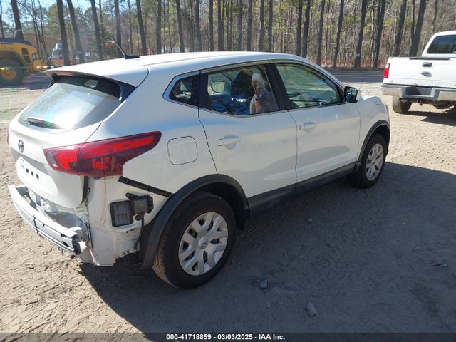JN1BJ1CP0KW239846 Nissan Rogue Sport S