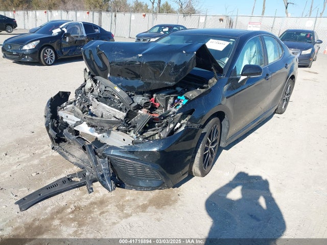 4T1T11AK6MU402597 Toyota CAMRY SE
