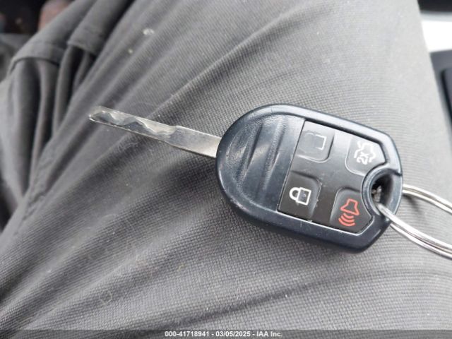 3FADP4BJ7HM129605 Ford FIESTA SE