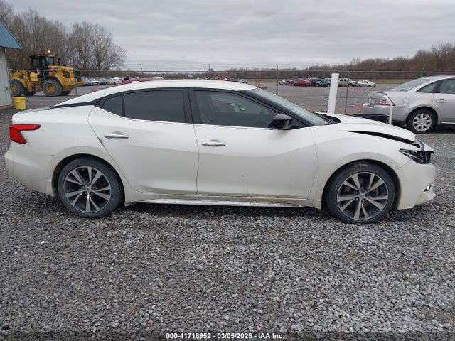Nissan Maxima 3.5 S 2017 1N4AA6AP8HC361766 Image 13
