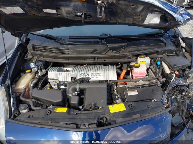 JTDKN3DU8E1786317 Toyota Prius Three