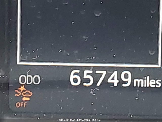 Toyota RAV4 LE 2018 JTMZFREV5JJ182742 Image 16