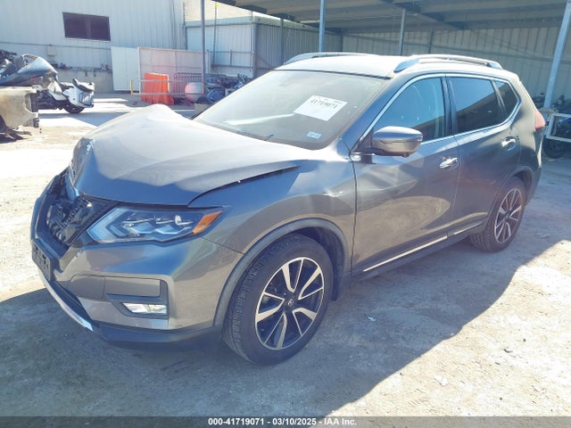 JN8AT2MT6JW469253 Nissan Rogue Sl
