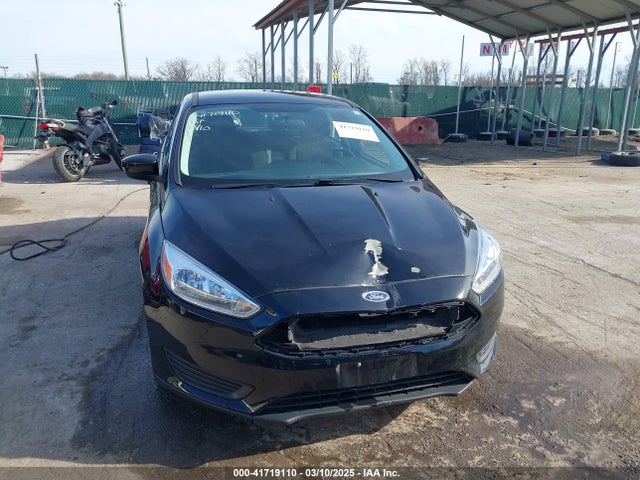 Ford FOCUS SE 2018 1FADP3K20JL332359 Image 12