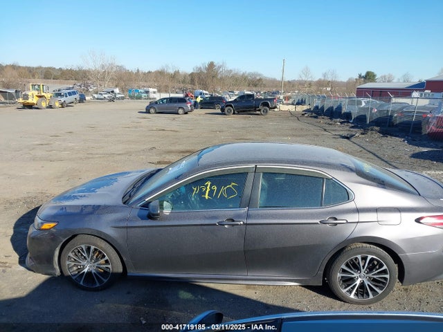4T1B11HK7JU637152 Toyota CAMRY SE