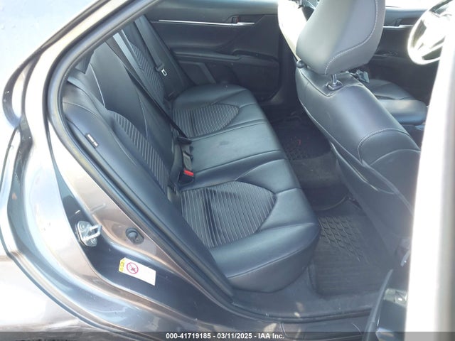 4T1B11HK7JU637152 Toyota CAMRY SE