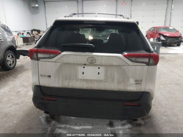 2T3P1RFV9RW488635 Toyota Rav4 Xle