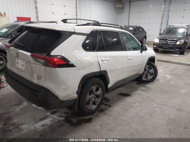2T3P1RFV9RW488635 Toyota Rav4 Xle