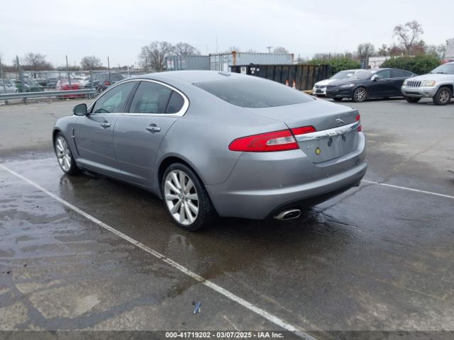 2011 JAGUAR XF SAJWA0GB0BLS19218 Photo 2