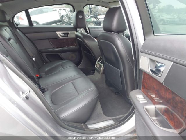 2011 JAGUAR XF SAJWA0GB0BLS19218 Photo 7