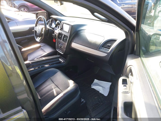 2C4RDGEG9HR825482 Dodge Grand Caravan Gt