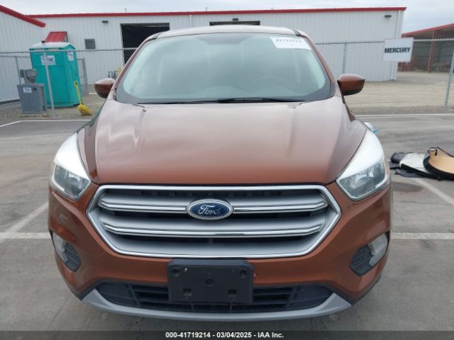 1FMCU0GD8HUE74675 Ford ESCAPE SE
