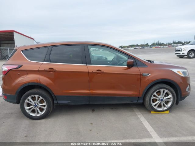 1FMCU0GD8HUE74675 Ford ESCAPE SE