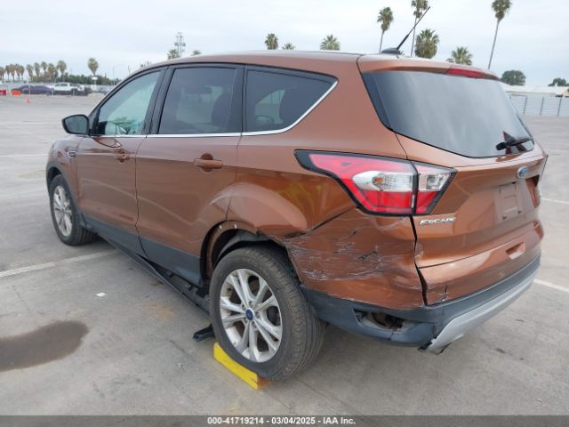 1FMCU0GD8HUE74675 Ford ESCAPE SE