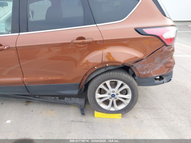1FMCU0GD8HUE74675 Ford ESCAPE SE