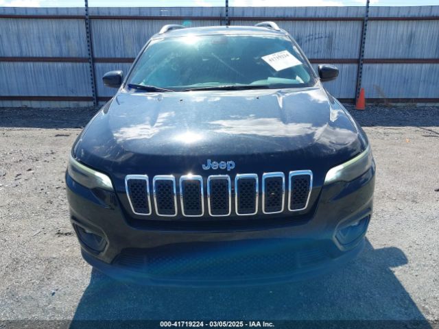 1C4PJLLB4KD444066 Jeep Cherokee Latitude Plus Fwd