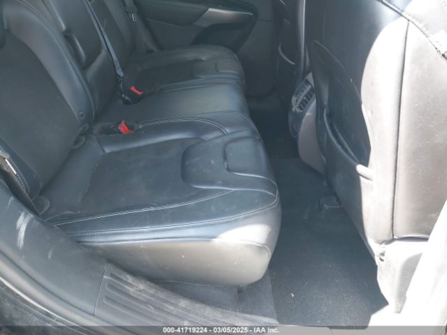 1C4PJLLB4KD444066 Jeep Cherokee Latitude Plus Fwd