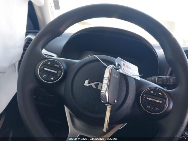 KNDJ23AU3P7883515 KIA SOUL LX