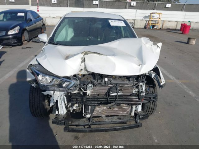 3N1CN8EV8ML920326 Nissan Versa Sv Xtronic Cvt