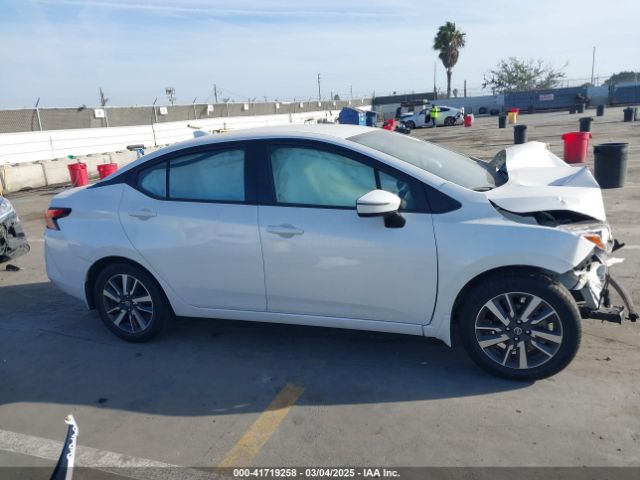 3N1CN8EV8ML920326 Nissan Versa Sv Xtronic Cvt