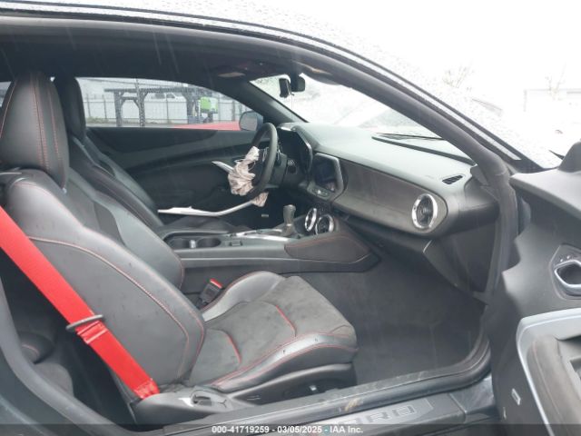1G1FJ1R66K0114584 Chevrolet CAMARO ZL1