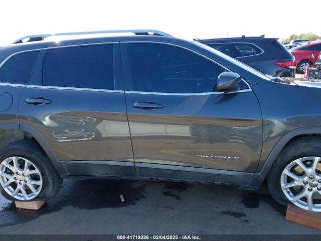 1C4PJLCS1GW160387 Jeep Cherokee Latitude