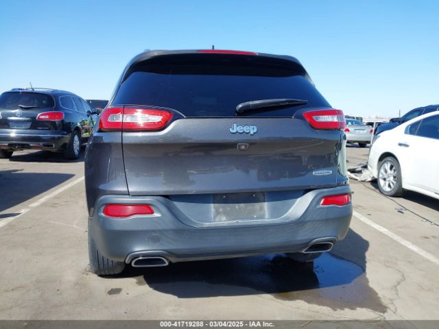 1C4PJLCS1GW160387 Jeep Cherokee Latitude