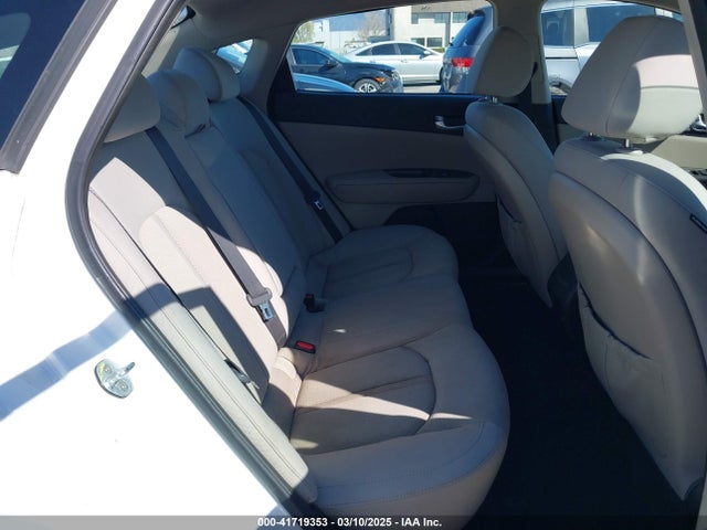 5XXGT4L39GG054828 KIA Optima Lx