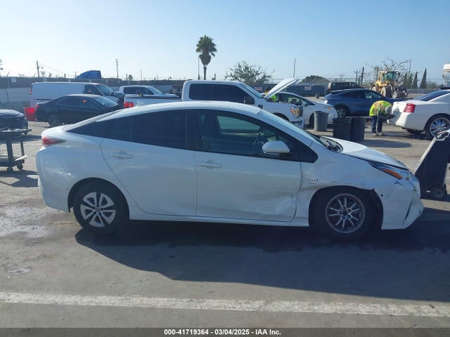 JTDKBRFU2H3043413 Toyota Prius Two