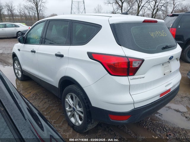 1FMCU0F76KUB22181 Ford ESCAPE S