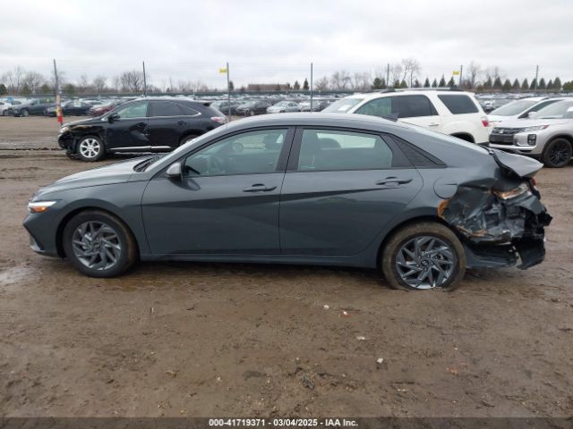 KMHLM4DG6RU689043 Hyundai ELANTRA SEL