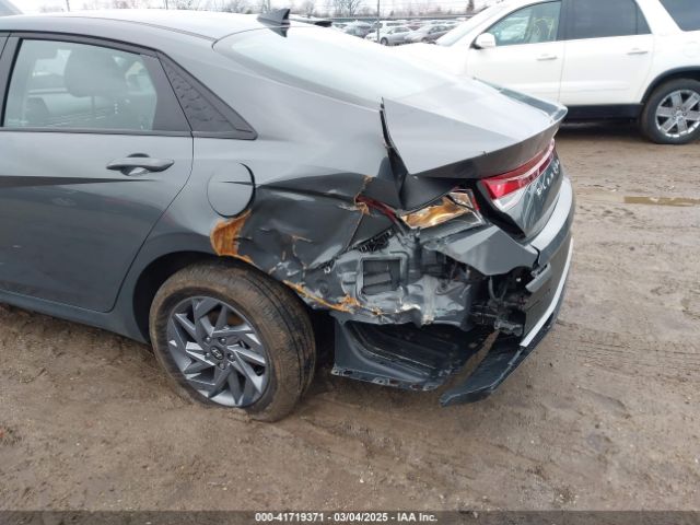 KMHLM4DG6RU689043 Hyundai ELANTRA SEL