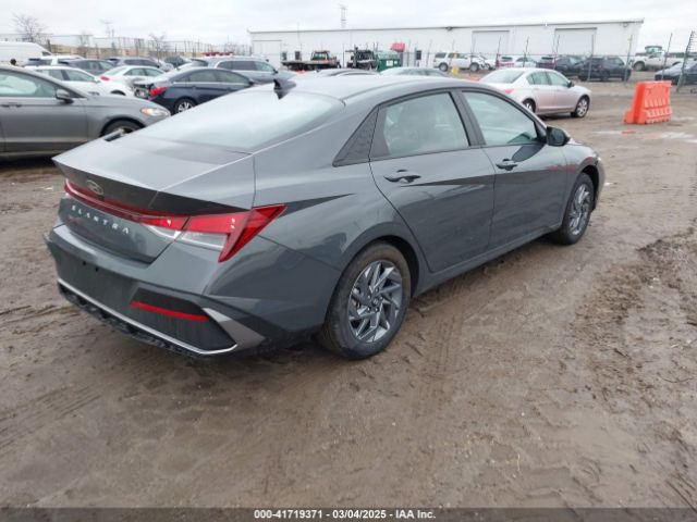 KMHLM4DG6RU689043 Hyundai ELANTRA SEL