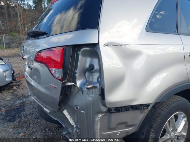 5XYKT3A62FG602826 KIA SORENTO LX