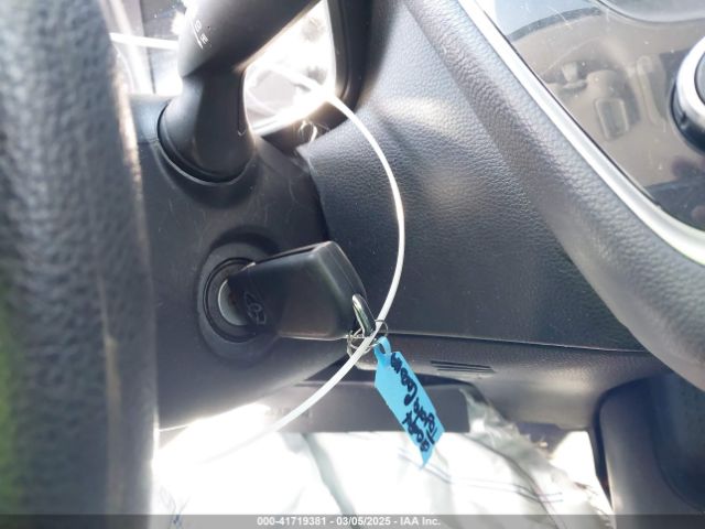 5YFB4MDE2RP124882 Toyota COROLLA LE