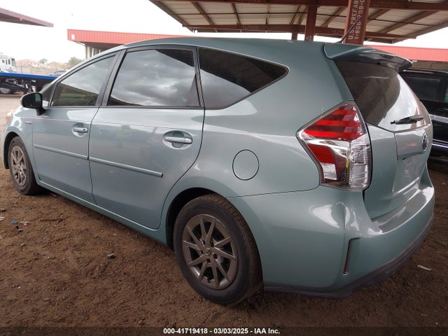 Toyota Prius V Four 2015 JTDZN3EU7FJ017726 Image 3