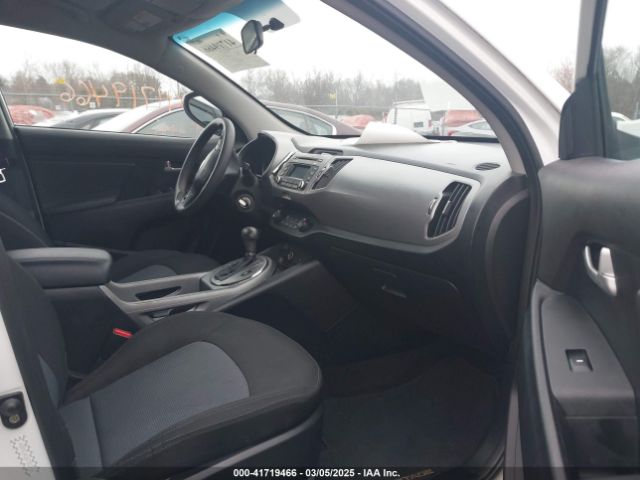 KNDPBCAC6G7802962 KIA Sportage Lx